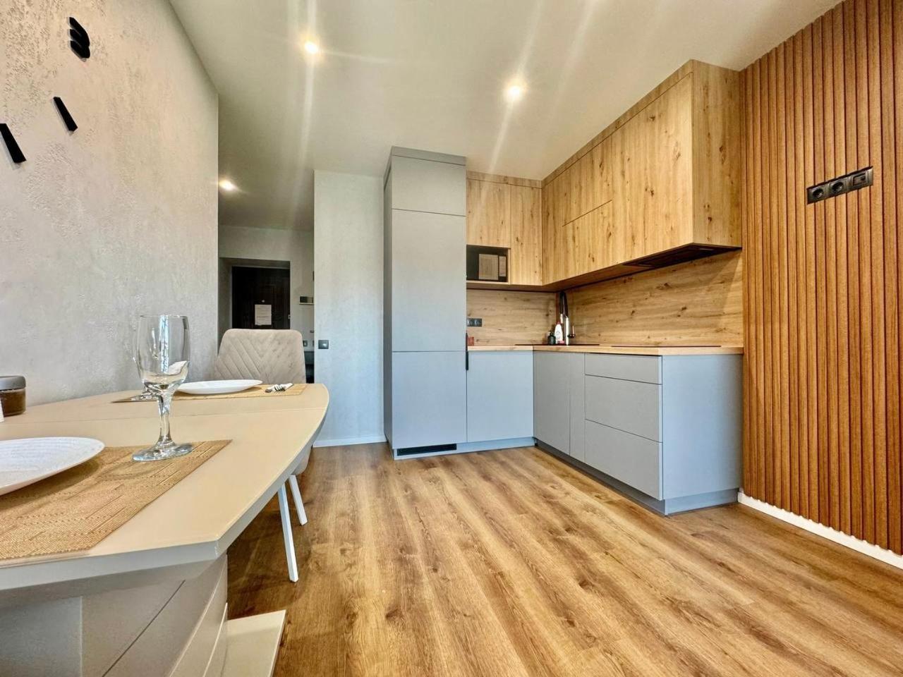 Apartpoltava Сонячний Парк, Історичний Центр Найновіший Будинок Дизайн 2023 Легка Розкіш Тропічний Душ Звітні Документи Екстер'єр фото